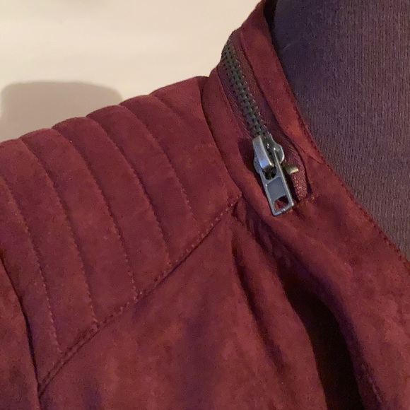 Jacket - Picture 3 of 7